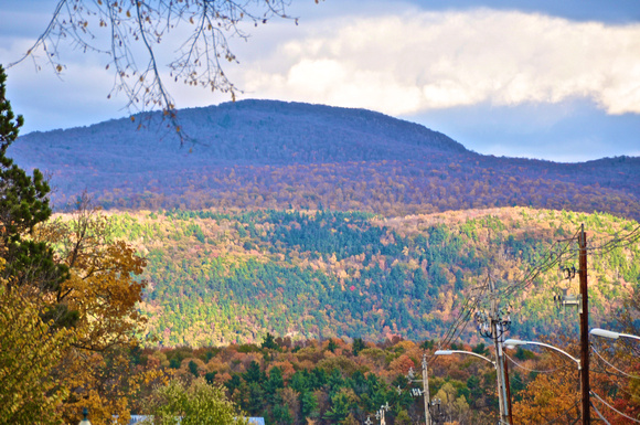 The green mountains in the fall